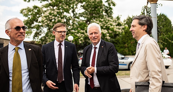 Jörg Bergstermann, Matthias Ecke, Botschafter Dr Kurz, Gesandte Krauss. Foto: Barbora Cholkova 